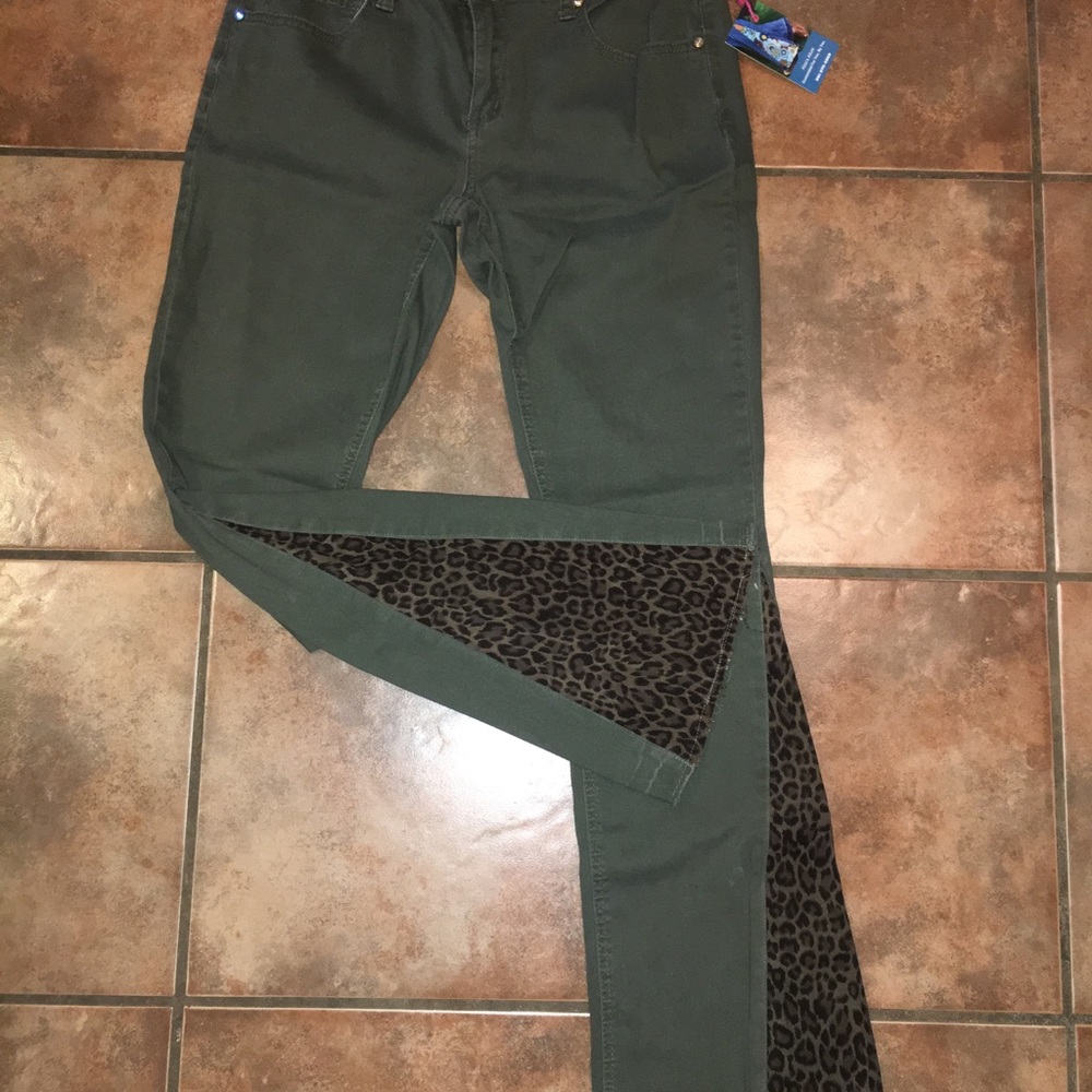 Custom bell bottom jeans size 10 stretch
